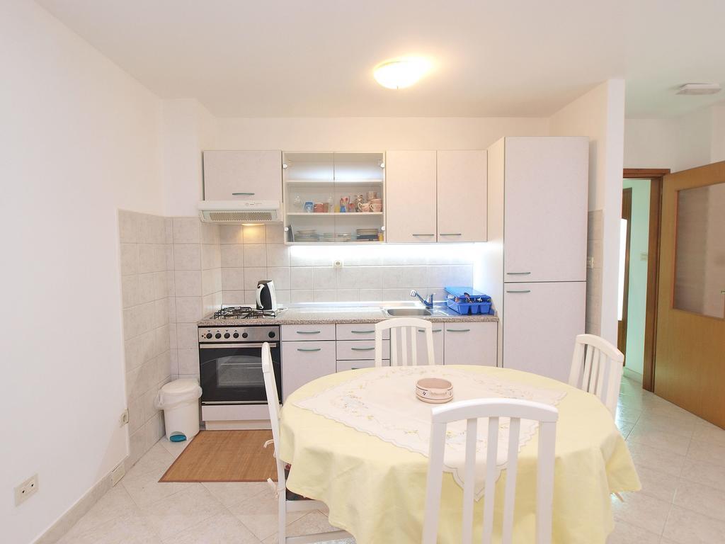 Apartments Milan 1457 Rovinj Extérieur photo